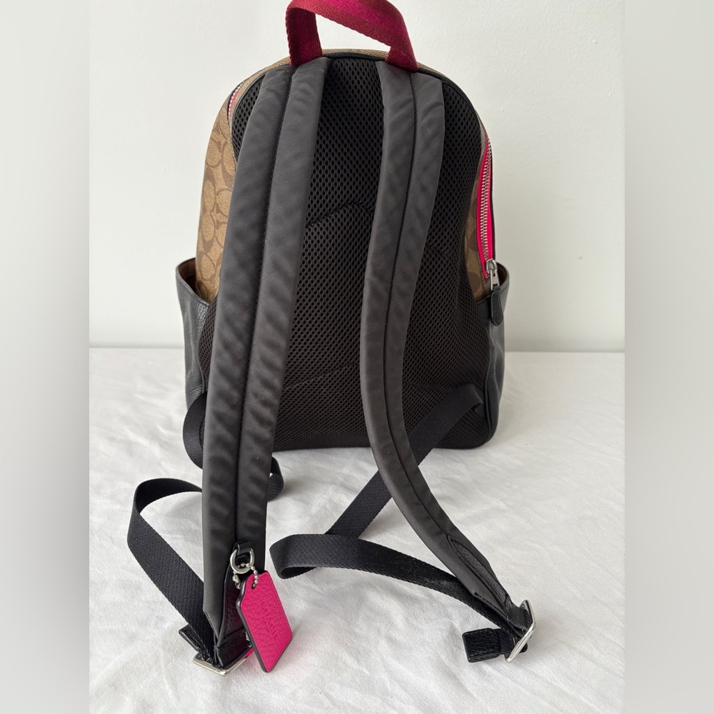 COACH Court Backpack in Signature Canvas with Vintage Rose Print - Picture 4 of 11
